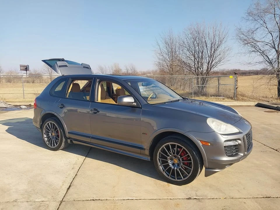 2009 Porsche 955/957 Cayenne GTS - Image 8 of 12