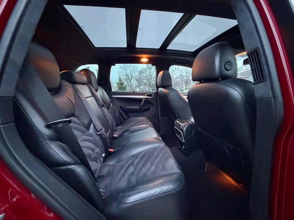 2009 Porsche 955/957 Cayenne GTS - Image 16 of 24