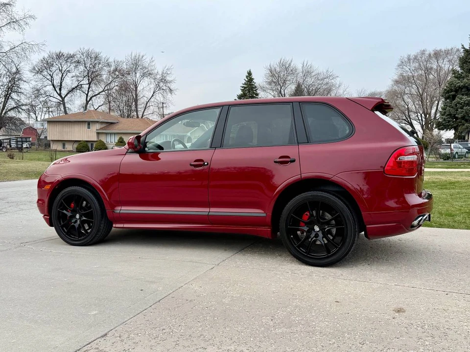 2009 Porsche 955/957 Cayenne GTS - Image 2 of 24