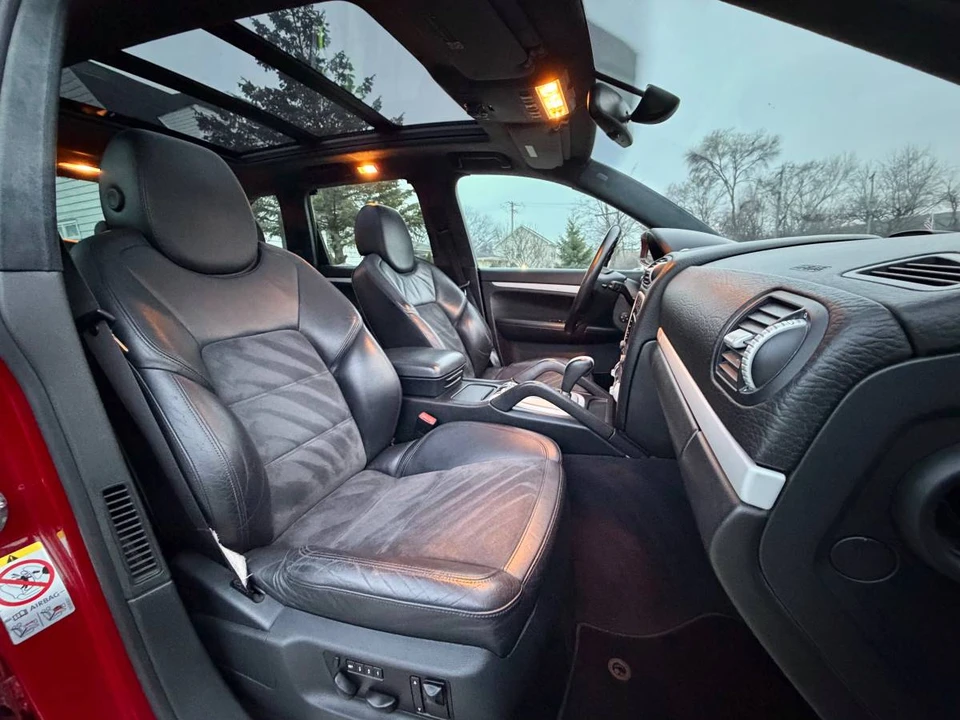 2009 Porsche 955/957 Cayenne GTS - Image 15 of 24