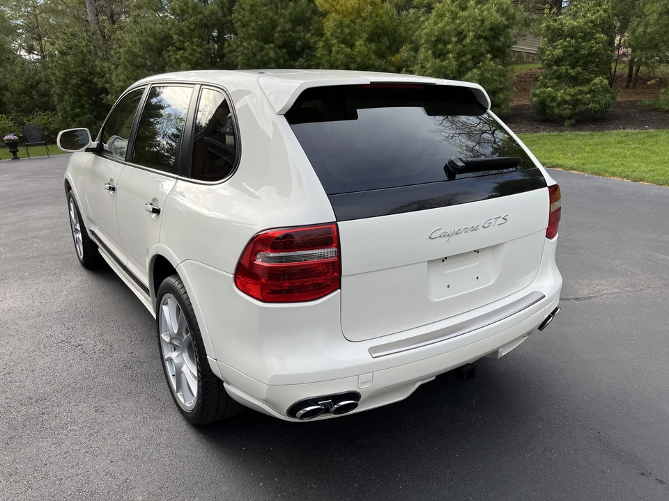2009 Porsche 955/957 Cayenne GTS - Image 11 of 31