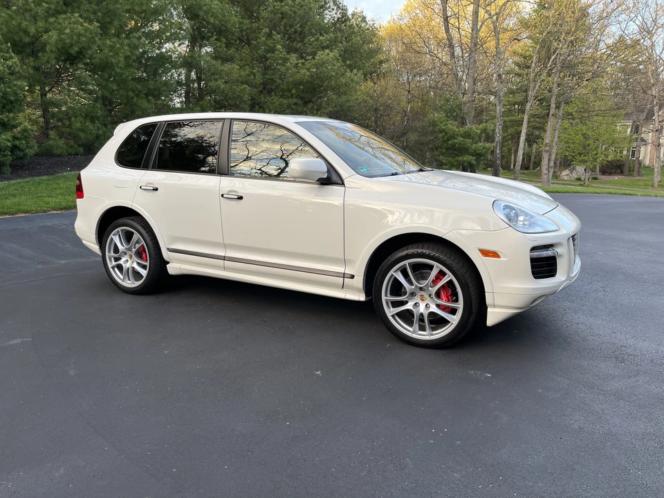 2009 Porsche 955/957 Cayenne GTS - Image 22 of 31