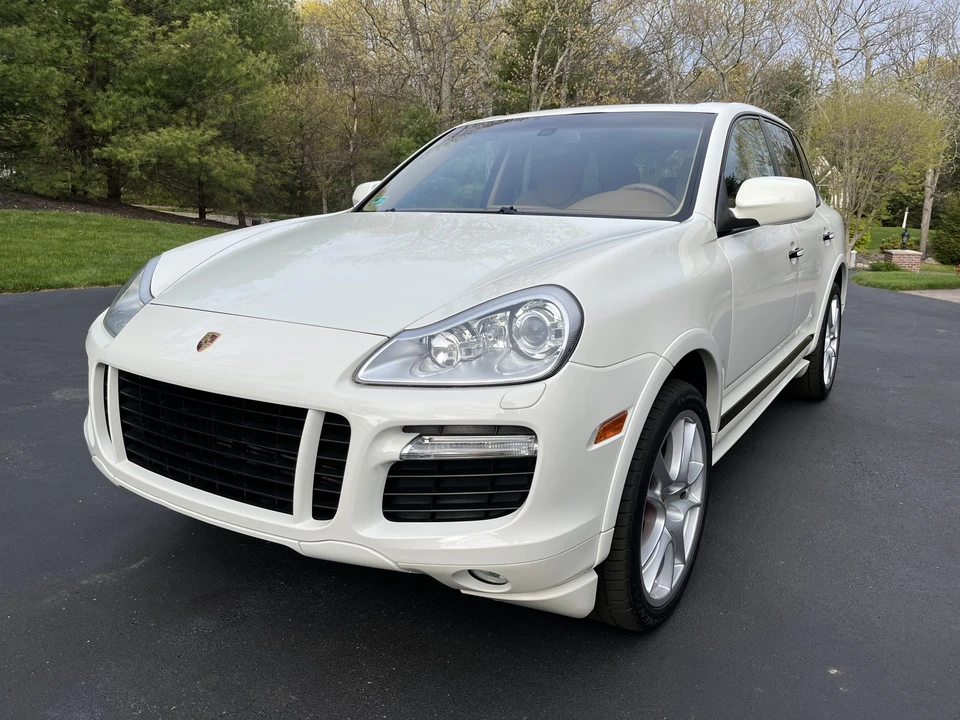 2009 Porsche 955/957 Cayenne GTS - Image 3 of 31