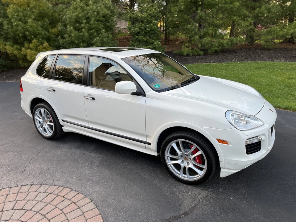 2009 Porsche 955/957 Cayenne GTS - Image 24 of 31