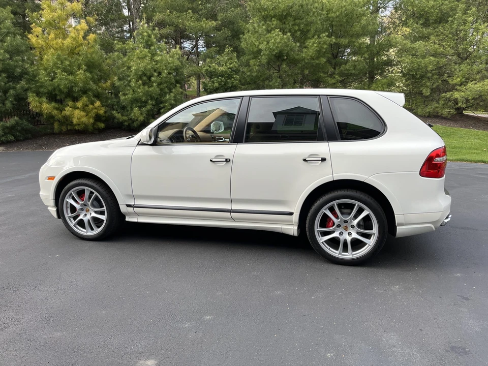 2009 Porsche 955/957 Cayenne GTS - Image 8 of 31