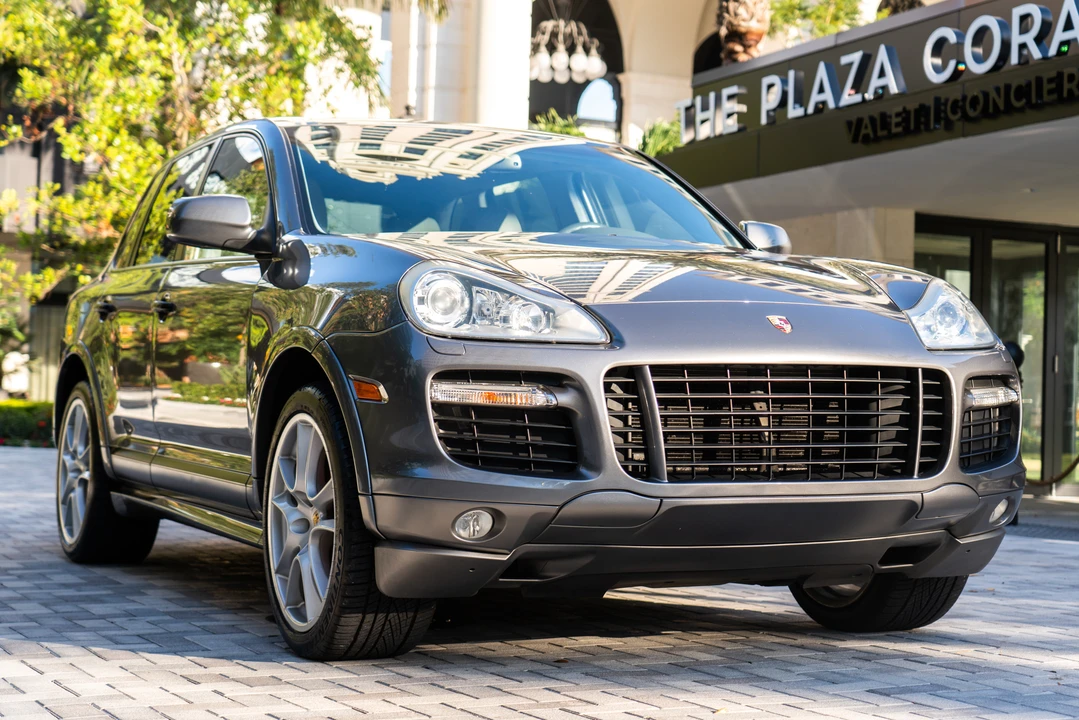 2009 Porsche 955/957 Cayenne GTS - Image 7 of 31