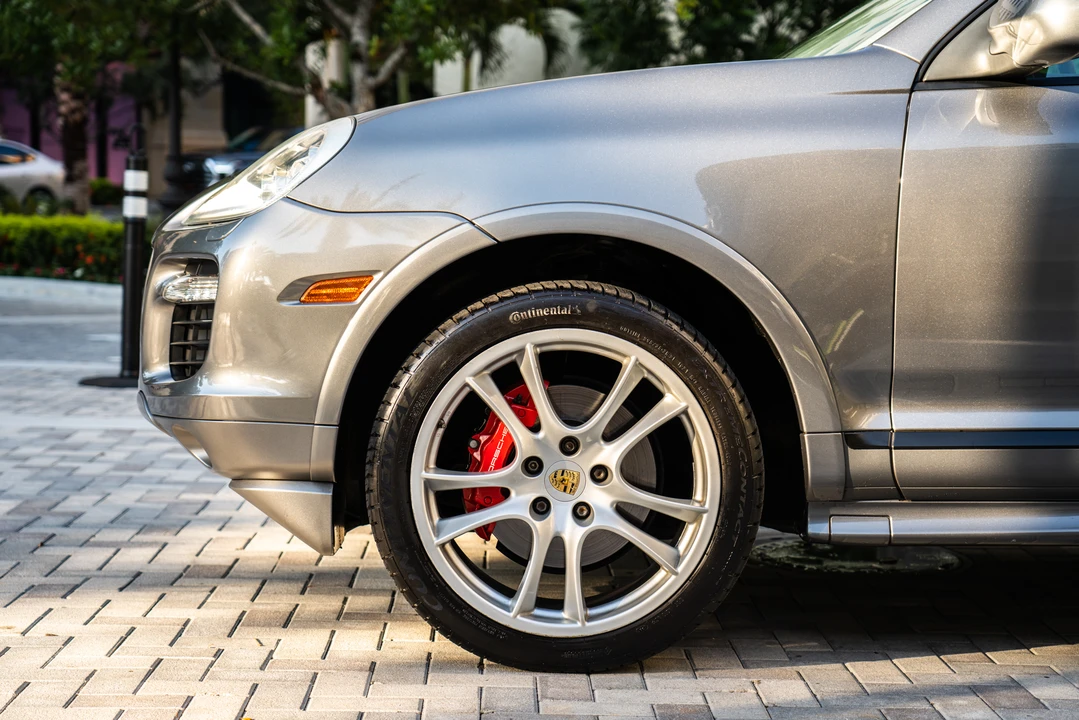 2009 Porsche 955/957 Cayenne GTS - Image 24 of 31