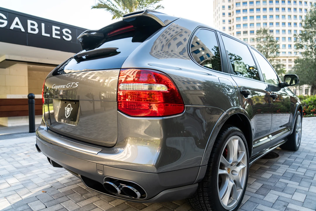 2009 Porsche 955/957 Cayenne GTS - Image 12 of 31