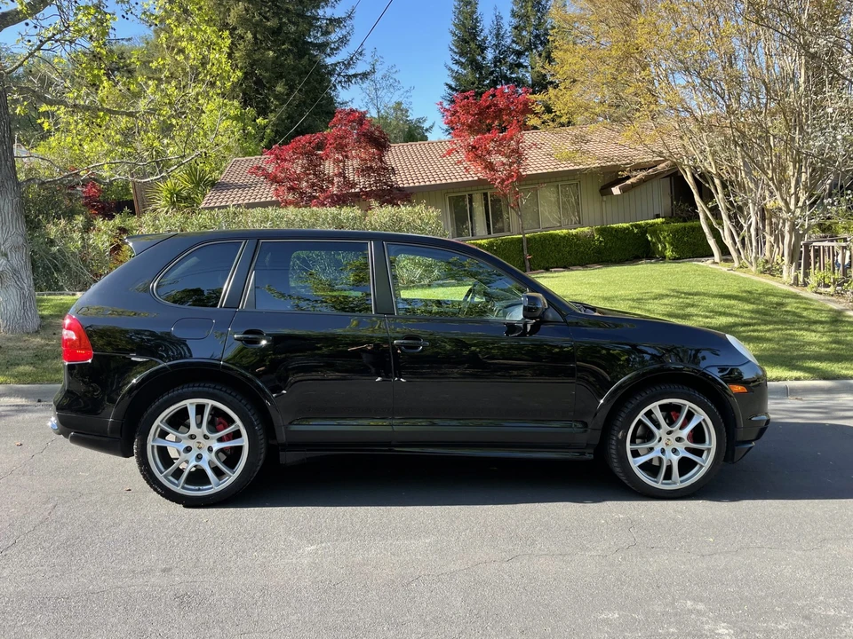 2009 Porsche 955/957 Cayenne GTS - Image 12 of 31