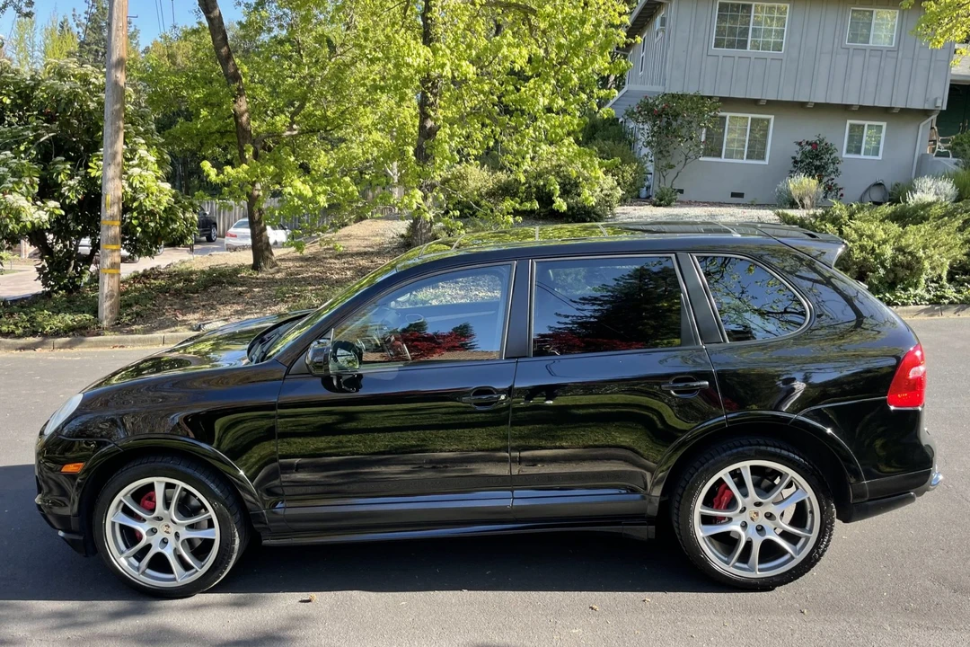 2009 Porsche 955/957 Cayenne GTS - Image 4 of 31