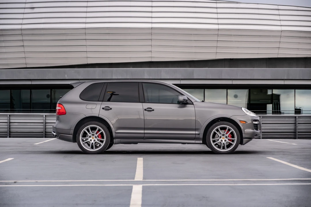 2009 Porsche 955/957 Cayenne GTS - Image 13 of 31