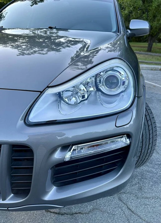 2009 Porsche 955/957 Cayenne GTS - Image 9 of 24