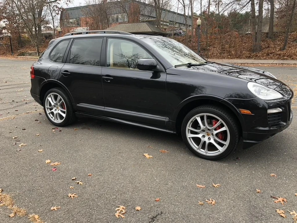 2009 Porsche 955/957 Cayenne GTS - Image 2 of 31