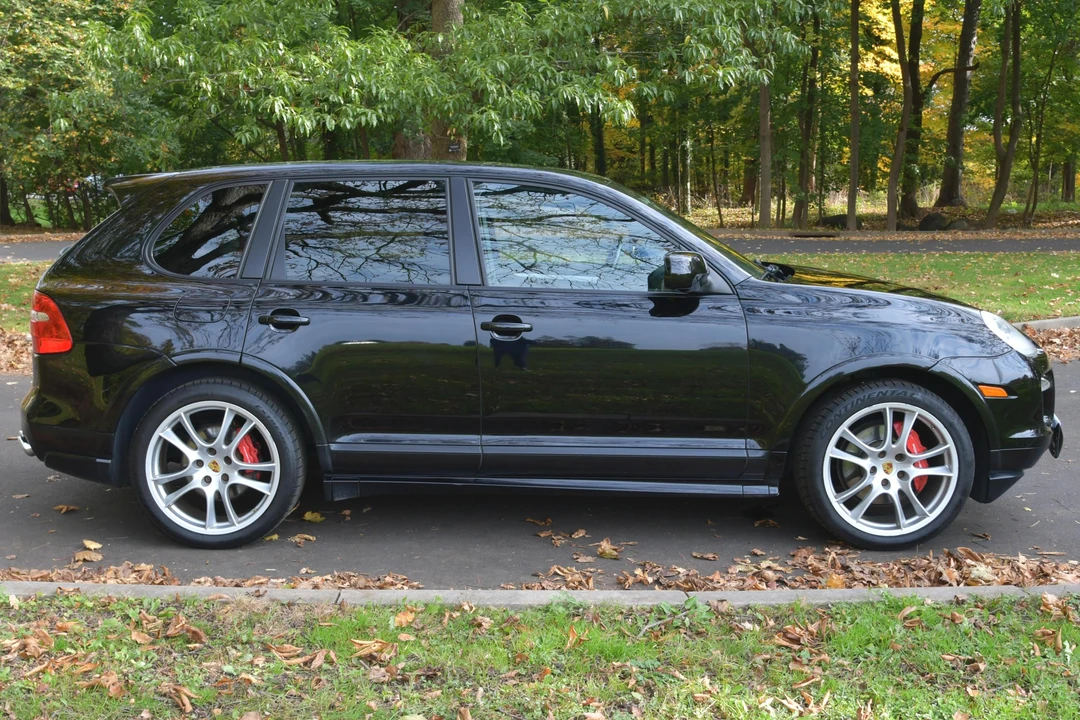 2009 Porsche 955/957 Cayenne GTS - Image 3 of 31