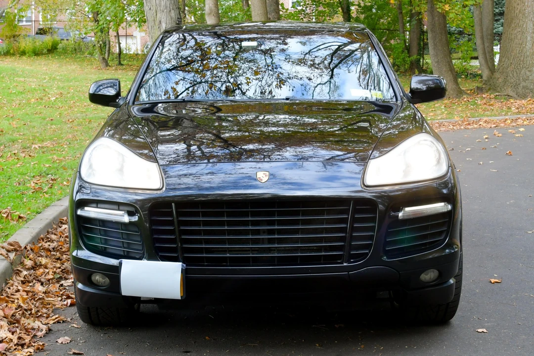 2009 Porsche 955/957 Cayenne GTS - Image 2 of 31