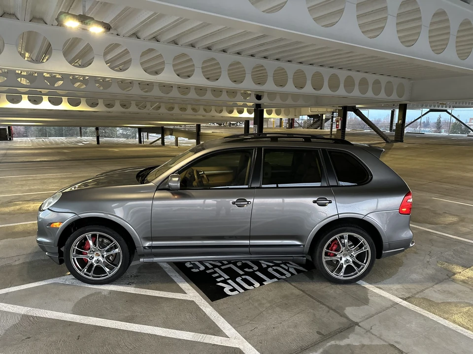 2009 Porsche 955/957 Cayenne GTS - Image 24 of 31
