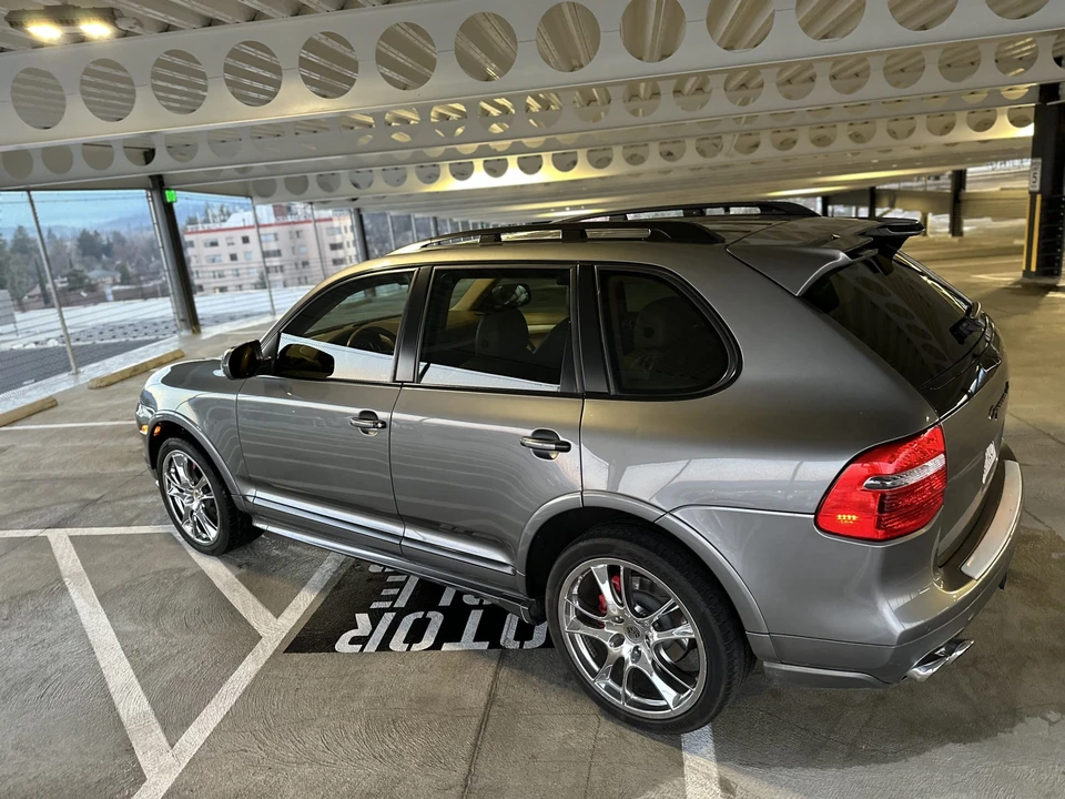 2009 Porsche 955/957 Cayenne GTS - Image 22 of 31