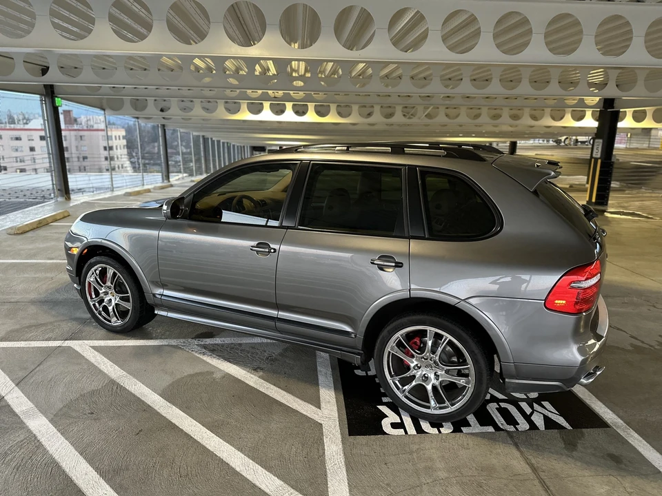 2009 Porsche 955/957 Cayenne GTS - Image 23 of 31