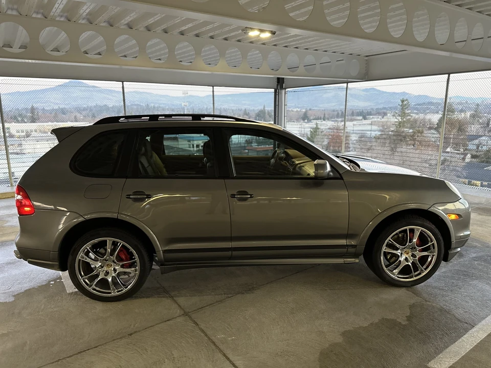 2009 Porsche 955/957 Cayenne GTS - Image 7 of 31