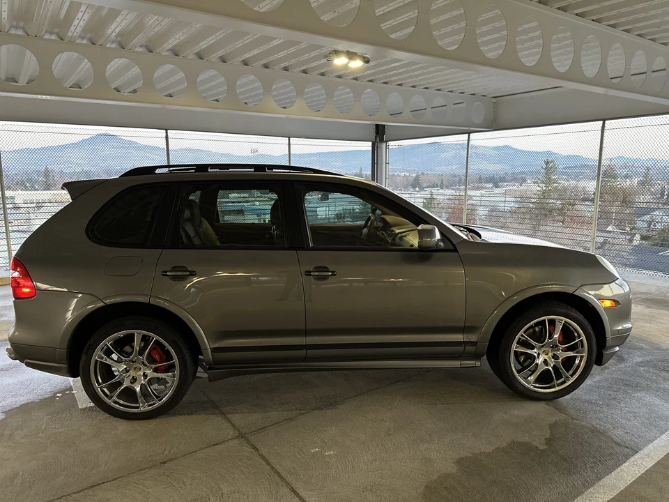 2009 Porsche 955/957 Cayenne GTS - Image 9 of 31
