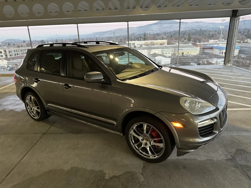 2009 Porsche 955/957 Cayenne GTS - Image 5 of 31