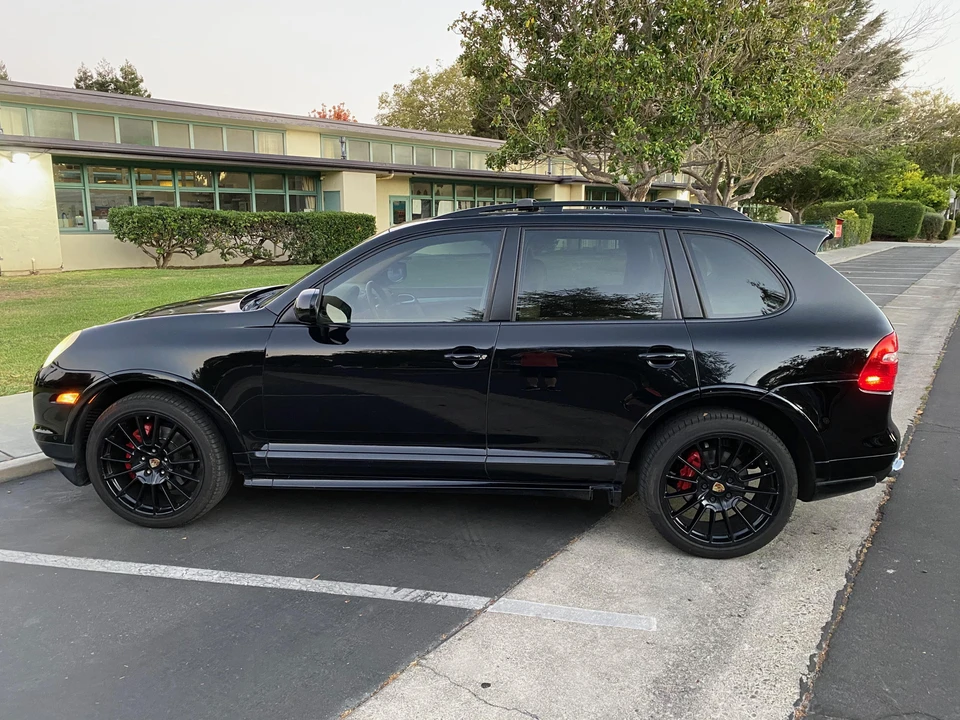 2009 Porsche 955/957 Cayenne GTS - Image 12 of 31