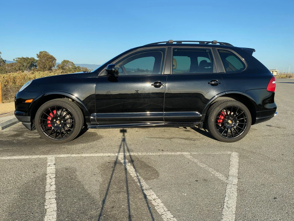 2009 Porsche 955/957 Cayenne GTS - Image 11 of 31