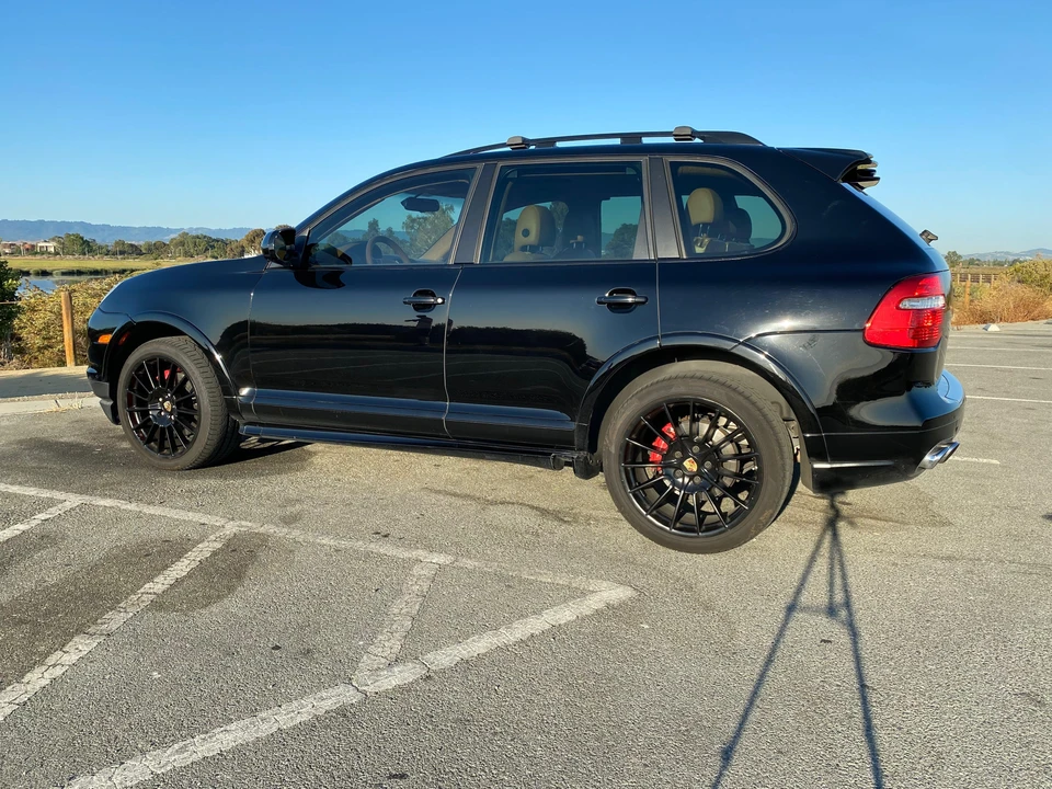 2009 Porsche 955/957 Cayenne GTS - Image 13 of 31
