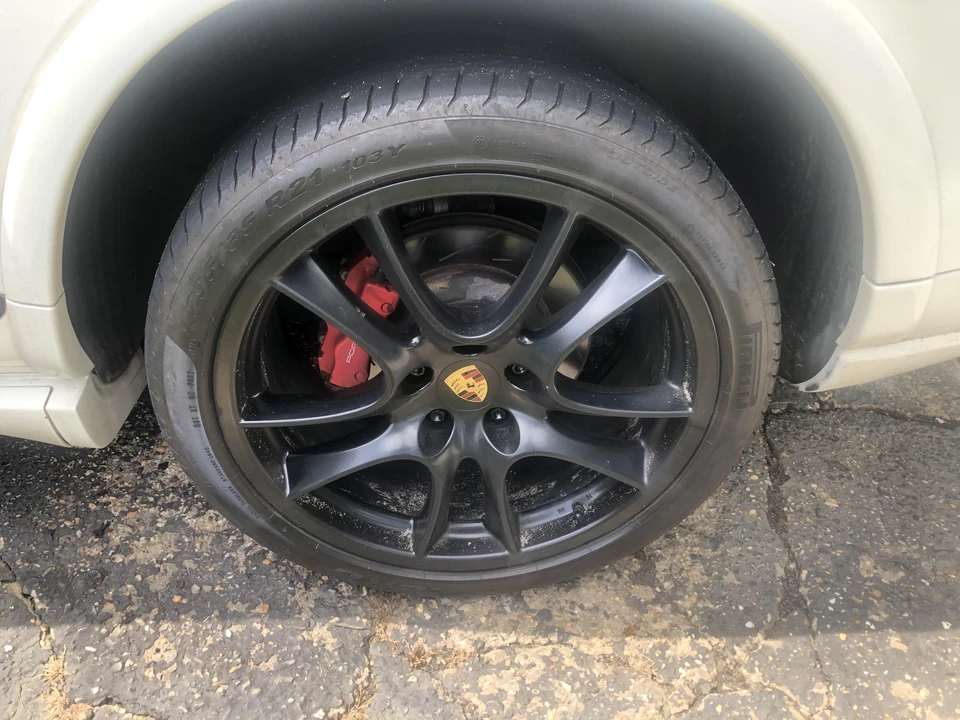 2009 Porsche 955/957 Cayenne GTS - Image 24 of 31