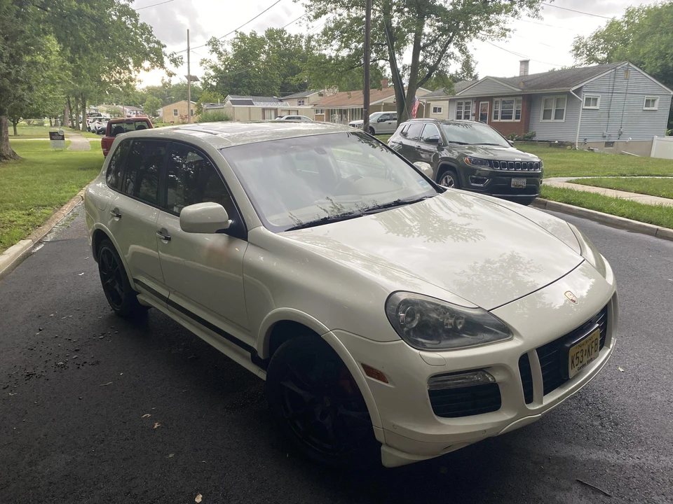 2009 Porsche 955/957 Cayenne GTS - Image 12 of 31