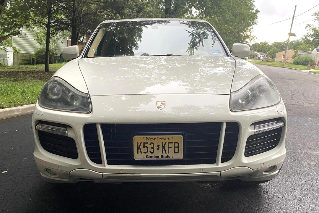 2009 Porsche 955/957 Cayenne GTS - Image 2 of 31