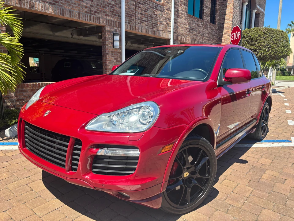2009 Porsche 955/957 Cayenne GTS - Image 10 of 31