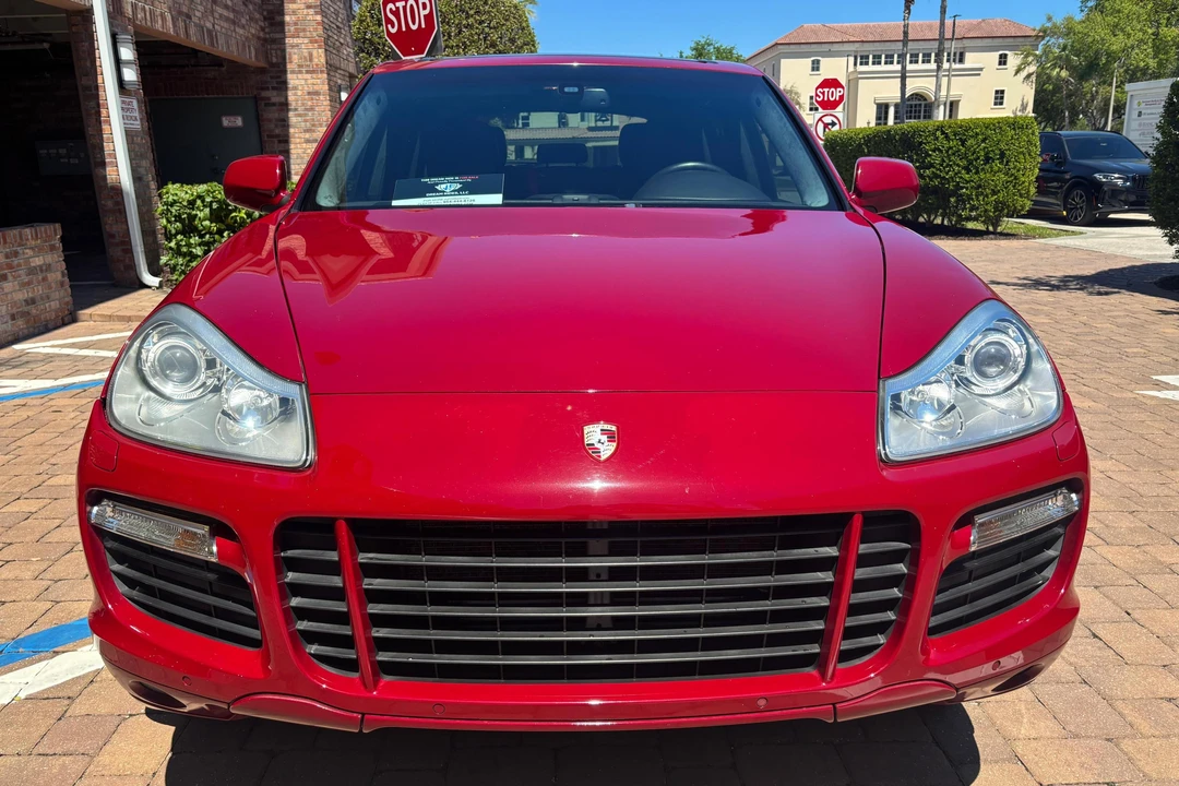 2009 Porsche 955/957 Cayenne GTS - Image 2 of 31