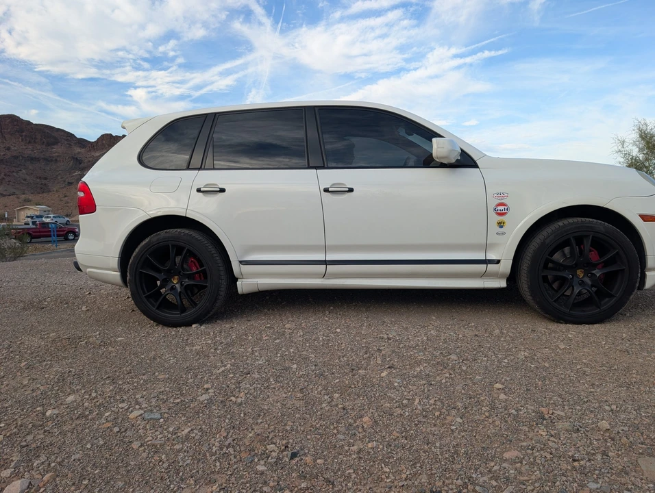 2009 Porsche 955/957 Cayenne GTS - Image 12 of 31