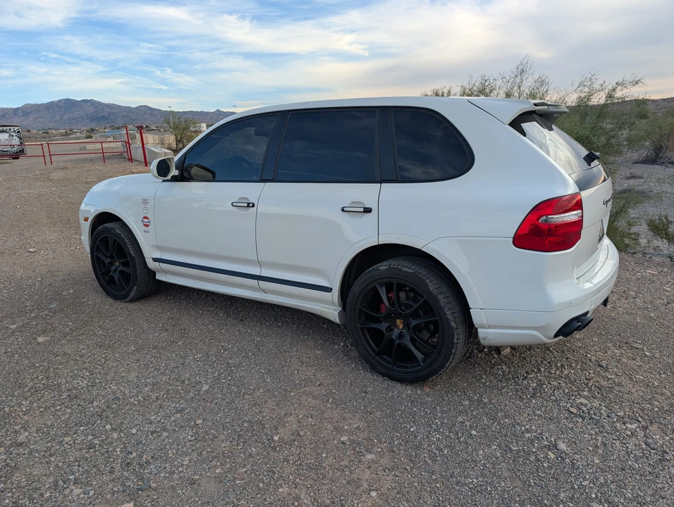 2009 Porsche 955/957 Cayenne GTS - Image 8 of 31