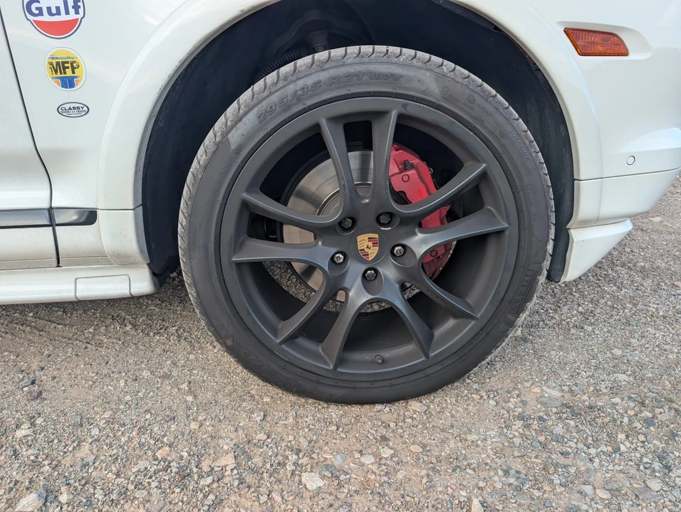 2009 Porsche 955/957 Cayenne GTS - Image 17 of 31