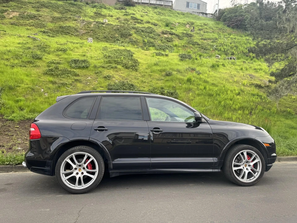 2009 Porsche 955/957 Cayenne GTS - Image 13 of 31