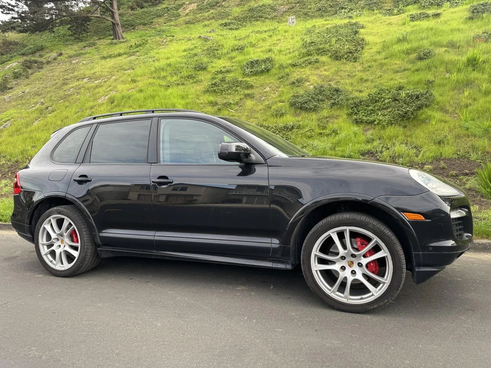 2009 Porsche 955/957 Cayenne GTS - Image 14 of 31