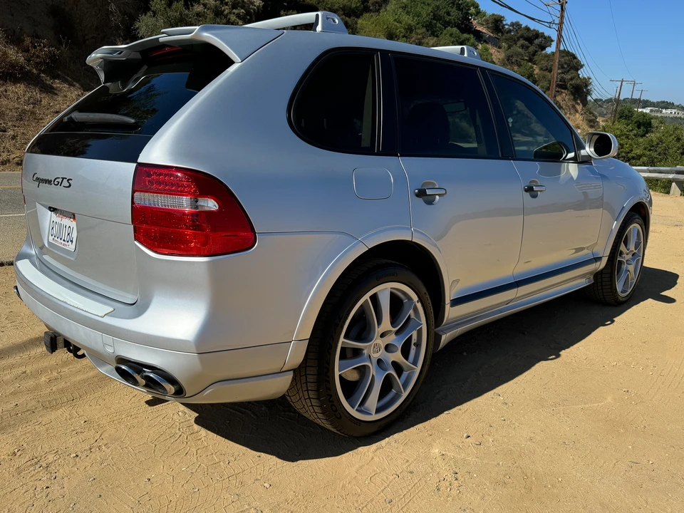 2009 Porsche 955/957 Cayenne GTS - Image 13 of 31