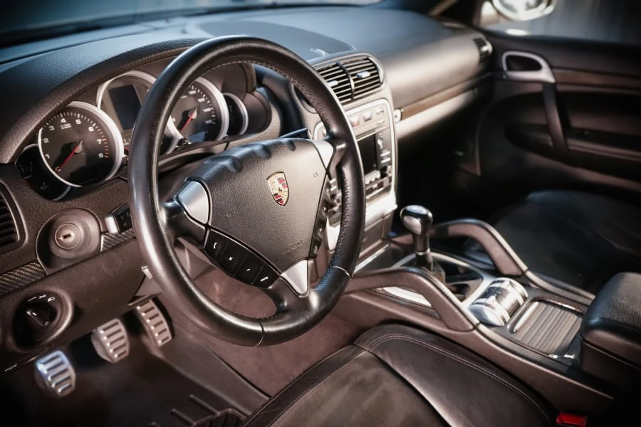 2009 Porsche 955/957 Cayenne GTS - Image 16 of 25
