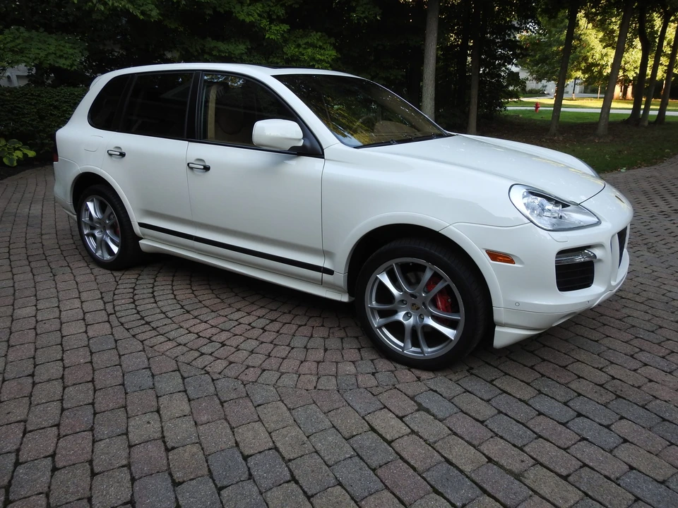 2009 Porsche 955/957 Cayenne GTS - Image 17 of 31