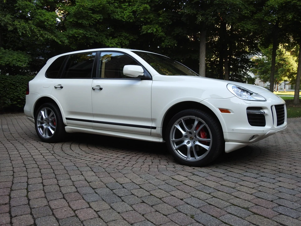 2009 Porsche 955/957 Cayenne GTS - Image 18 of 31