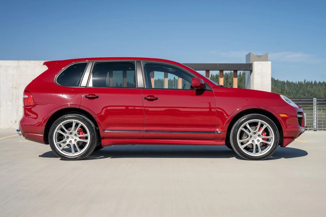 2009 Porsche 955/957 Cayenne GTS - Image 13 of 31