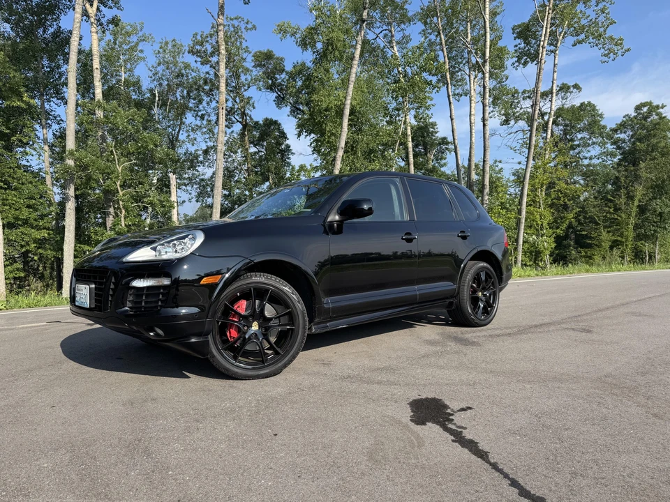 2009 Porsche 955/957 Cayenne GTS - Image 2 of 31