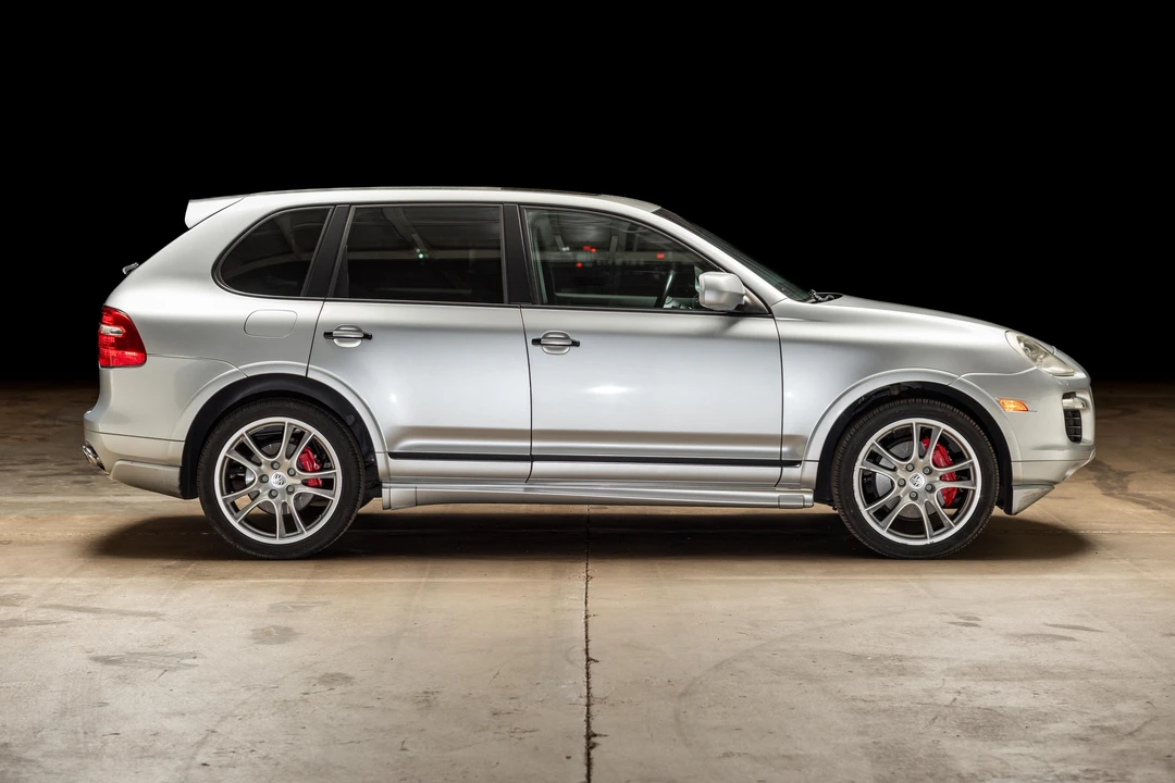 2009 Porsche 955/957 Cayenne GTS - Image 13 of 31