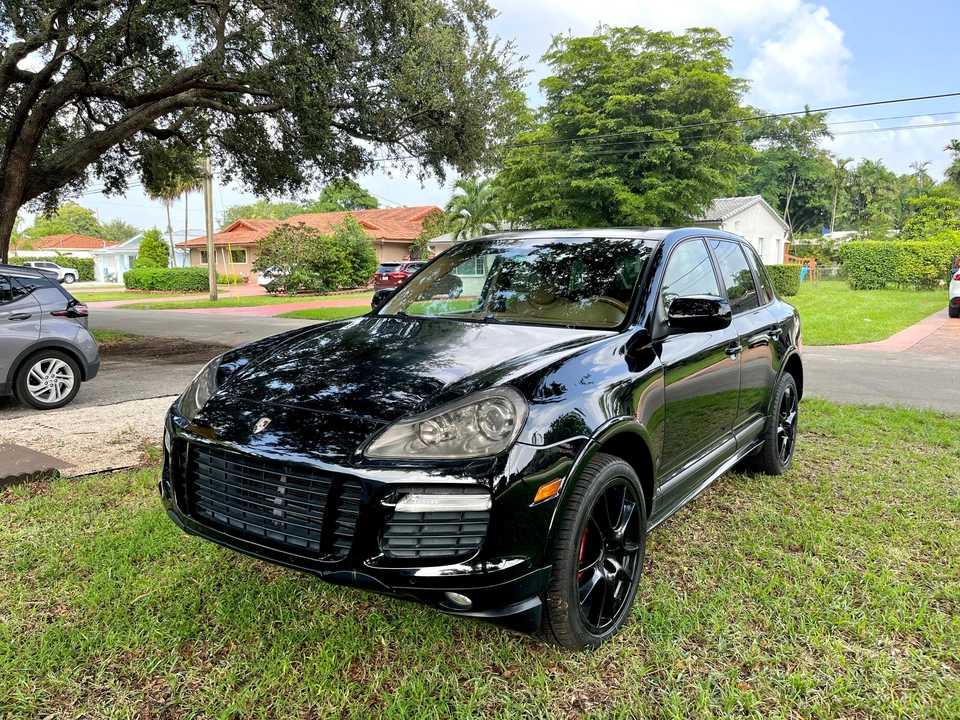 2009 Porsche 955/957 Cayenne GTS - Image 6 of 31