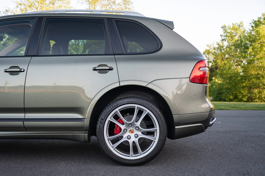 2009 Porsche 955/957 Cayenne GTS - Image 23 of 31