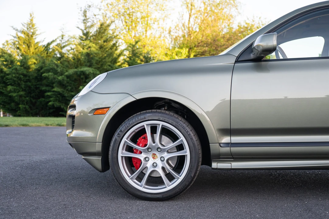 2009 Porsche 955/957 Cayenne GTS - Image 25 of 31