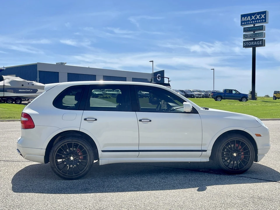 2009 Porsche 955/957 Cayenne GTS - Image 10 of 31