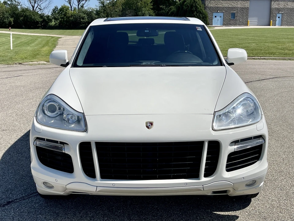 2009 Porsche 955/957 Cayenne GTS - Image 12 of 31
